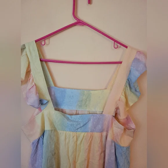 Emily Wonder Watercolor Rainbow Flutter Sleeve Top L NWT - Picture 14 of 15